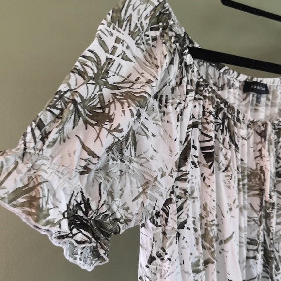 Sanctuary Green Tiki Palm Tropical Print Off The Shoulder 3/4 Sleeve Top Sz L - Picture 8 of 11